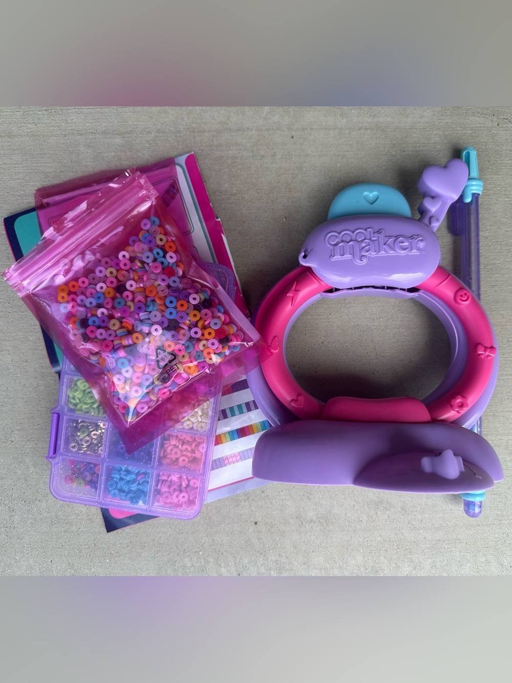 Cool Maker Girls Bracelet Making Kit- with extra beads